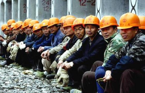 復(fù)產(chǎn)企業(yè)缺工嚴(yán)重，搬運(yùn)幫“即時(shí)工”來(lái)打通