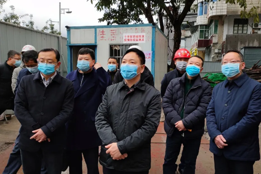 彭水縣委書記錢建超調(diào)研在建項(xiàng)目復(fù)工復(fù)產(chǎn)和疫情防控工作